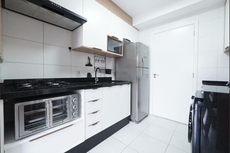 Cozinha de apartamento para alugar com 1 quarto, 30m² em Jardim da Gloria, São Paulo