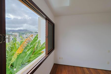 Casa à venda com 250m², 3 quartos e 2 vagas Casa à venda com 250m², 3 quartos e 2 vagasQuarto 2