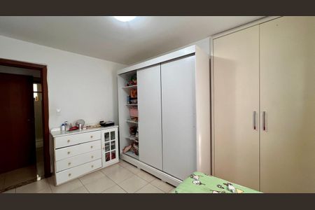 Apartamento à venda com 133m², 3 quartos e 2 vagas Apartamento à venda com 133m², 3 quartos e 2 vagasquarto 3