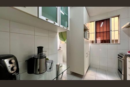Apartamento à venda com 133m², 3 quartos e 2 vagas Apartamento à venda com 133m², 3 quartos e 2 vagascozinha