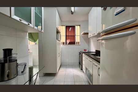 Apartamento à venda com 133m², 3 quartos e 2 vagas Apartamento à venda com 133m², 3 quartos e 2 vagascozinha
