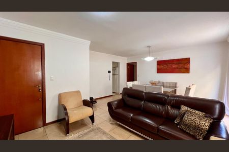 Apartamento à venda com 133m², 3 quartos e 2 vagas Apartamento à venda com 133m², 3 quartos e 2 vagasSala