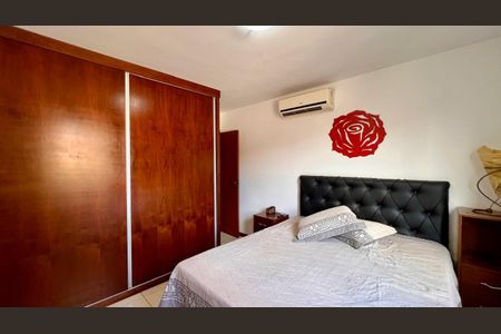 Apartamento à venda com 133m², 3 quartos e 2 vagas Apartamento à venda com 133m², 3 quartos e 2 vagasQuarto