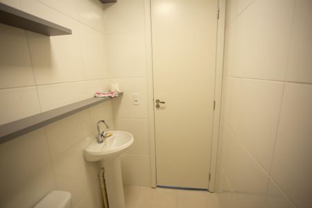 Apartamento para alugar com 37m², 2 quartos e sem vagaBANHEIRO
