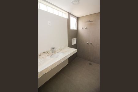 Apartamento à venda com 157m², 2 quartos e 2 vagasBanheiro da Suíte 1