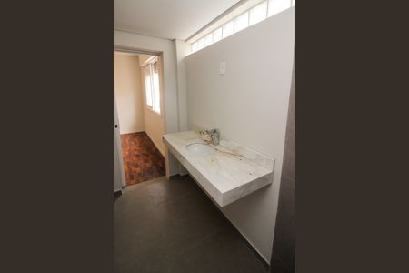 Apartamento à venda com 157m², 2 quartos e 2 vagasBanheiro da Suíte 1