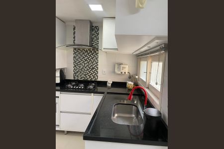 Casa à venda com 306m², 3 quartos e 2 vagas Casa à venda com 306m², 3 quartos e 2 vagasCozinha