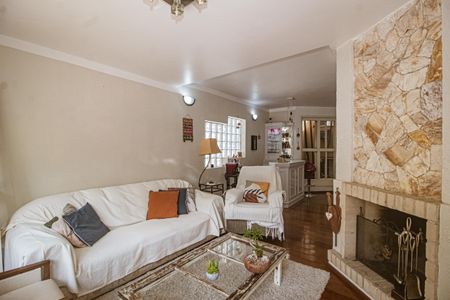 Casa à venda com 306m², 3 quartos e 2 vagas Casa à venda com 306m², 3 quartos e 2 vagasSala