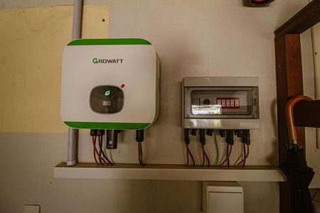 Casa à venda com 306m², 3 quartos e 2 vagas Casa à venda com 306m², 3 quartos e 2 vagaspaniel solar