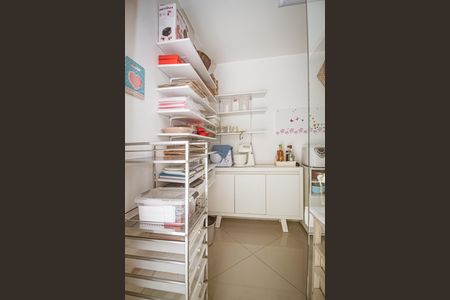 Casa à venda com 306m², 3 quartos e 2 vagas Casa à venda com 306m², 3 quartos e 2 vagasCozinha 2