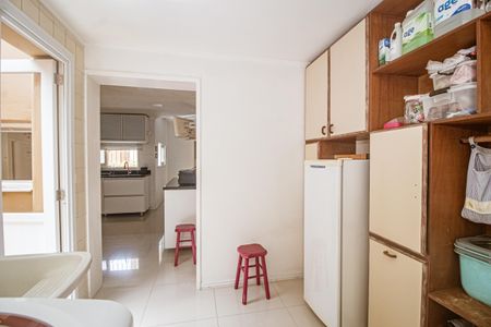 Casa à venda com 306m², 3 quartos e 2 vagas Casa à venda com 306m², 3 quartos e 2 vagasÁrea de Serviço