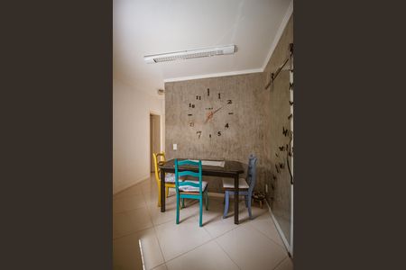 Casa à venda com 306m², 3 quartos e 2 vagas Casa à venda com 306m², 3 quartos e 2 vagasCozinha