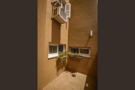 Casa à venda com 306m², 3 quartos e 2 vagas Casa à venda com 306m², 3 quartos e 2 vagasÁrea comum