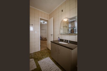 Casa à venda com 306m², 3 quartos e 2 vagas Casa à venda com 306m², 3 quartos e 2 vagasBanheiro 2