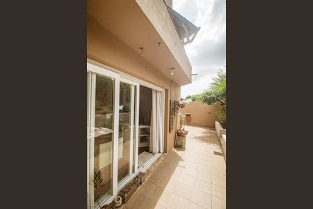 Casa à venda com 306m², 3 quartos e 2 vagas Casa à venda com 306m², 3 quartos e 2 vagasÁrea comum