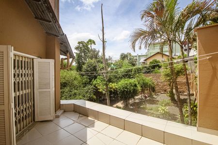Casa à venda com 306m², 3 quartos e 2 vagas Casa à venda com 306m², 3 quartos e 2 vagasvaranda 2
