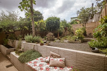 Casa à venda com 306m², 3 quartos e 2 vagas Casa à venda com 306m², 3 quartos e 2 vagasÁrea comum