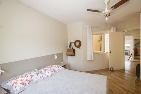 Casa à venda com 306m², 3 quartos e 2 vagas Casa à venda com 306m², 3 quartos e 2 vagasQuarto 2