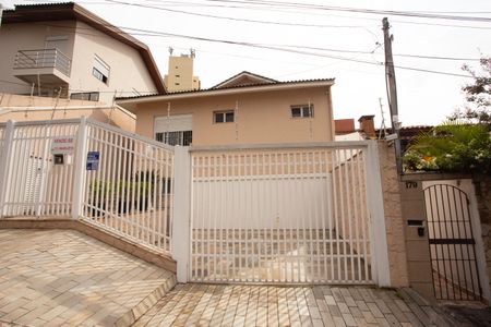 Casa à venda com 540m², 4 quartos e 4 vagasFACHADA