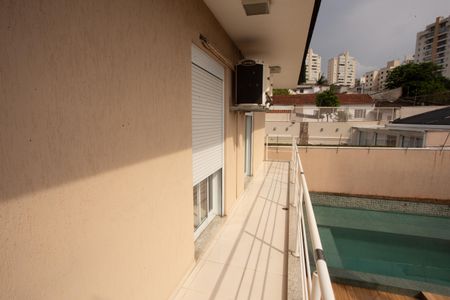 Casa à venda com 540m², 4 quartos e 4 vagasVARANDA