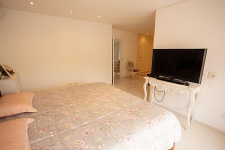 Casa à venda com 540m², 4 quartos e 4 vagasQuarto 