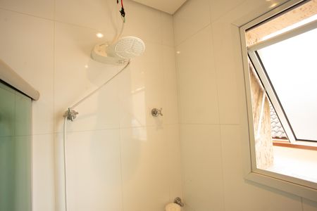 Casa à venda com 540m², 4 quartos e 4 vagasBanheiro do Quarto 2