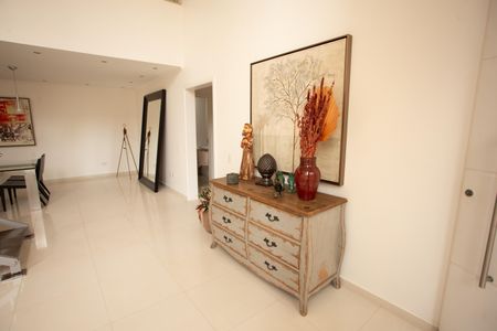 Casa à venda com 540m², 4 quartos e 4 vagasSala 