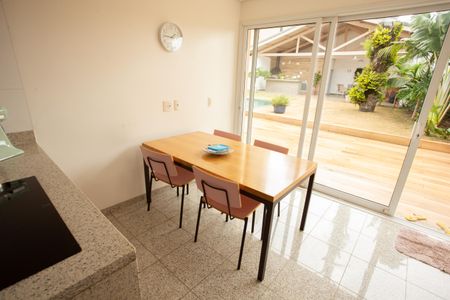 Casa à venda com 540m², 4 quartos e 4 vagasCozinha