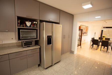 Casa à venda com 540m², 4 quartos e 4 vagasCozinha