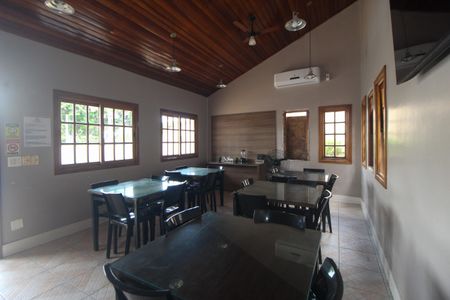 Casa à venda com 95m², 3 quartos e 1 vaga Casa à venda com 95m², 3 quartos e 1 vagaÁrea comum - Salão de festas