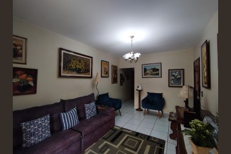 Casa à venda com 139m², 3 quartos e 3 vagasSala