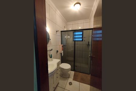 Casa à venda com 139m², 3 quartos e 3 vagasBanheiro da Suíte