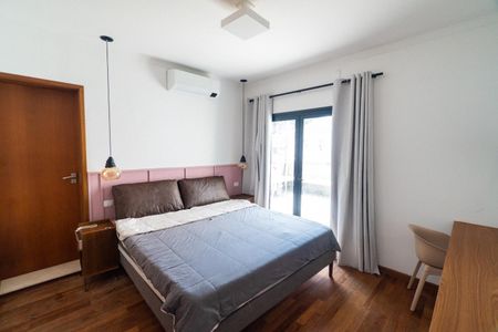 Casa à venda com 250m², 4 quartos e 1 vagaSuite