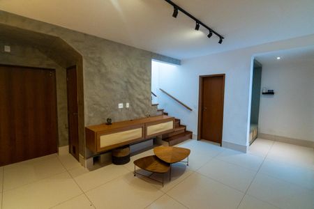 Casa à venda com 250m², 4 quartos e 1 vagaSala