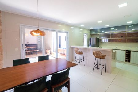 Casa à venda com 250m², 4 quartos e 1 vagaCozinha