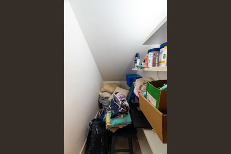 Casa à venda com 250m², 4 quartos e 1 vagaDepósito