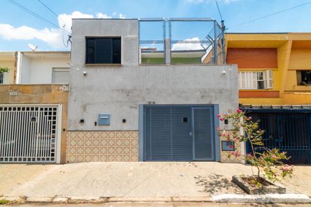 Casa à venda com 250m², 4 quartos e 1 vagaFachada