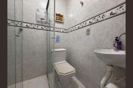 Apartamento à venda com 190m², 3 quartos e 2 vagasBanheiro Social