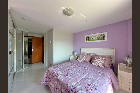 Apartamento à venda com 190m², 3 quartos e 2 vagasSuíte 1