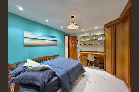 Apartamento à venda com 190m², 3 quartos e 2 vagasSuíte 2