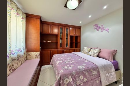 Apartamento à venda com 190m², 3 quartos e 2 vagasQuarto