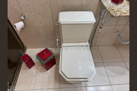 Apartamento à venda com 190m², 3 quartos e 2 vagasSuíte 1 - Banheiro