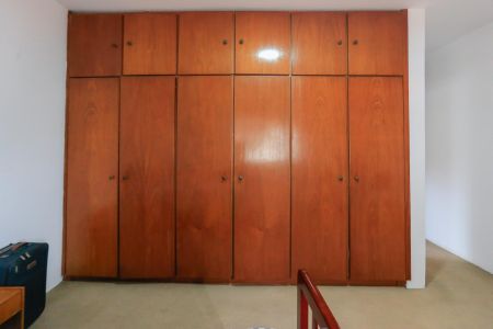 Casa à venda com 204m², 4 quartos e 2 vagasQuarto 3