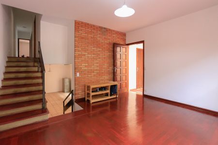 Casa à venda com 204m², 4 quartos e 2 vagasSala