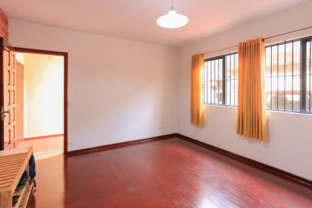 Casa à venda com 204m², 4 quartos e 2 vagasSala