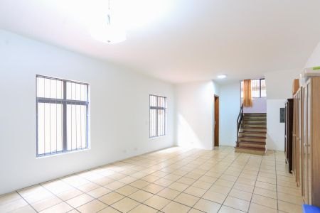 Casa à venda com 204m², 4 quartos e 2 vagasSala 2