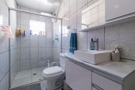 Casa à venda com 81m², 2 quartos e 2 vagas Casa à venda com 81m², 2 quartos e 2 vagasBanheiro