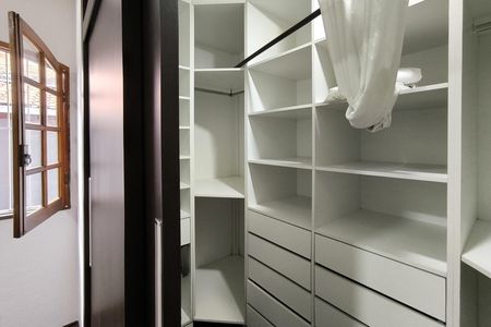 Casa para alugar com 128m², 2 quartos e 3 vagasQuarto 1