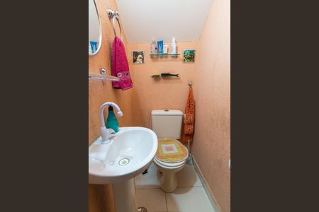 Casa à venda com 118m², 3 quartos e 1 vagaLavabo