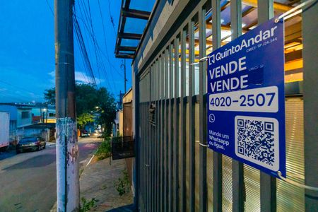 Casa à venda com 118m², 3 quartos e 1 vagaPlaquinha
